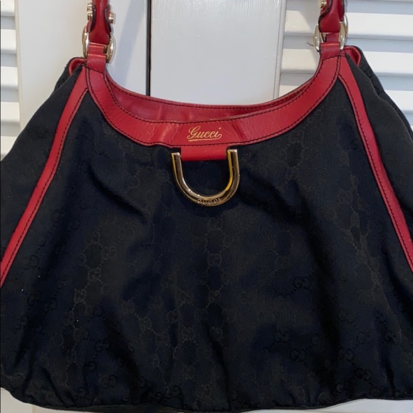 Handbags - Black Gucci purse